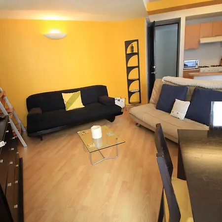 Downtown Alameda 2H Apartment